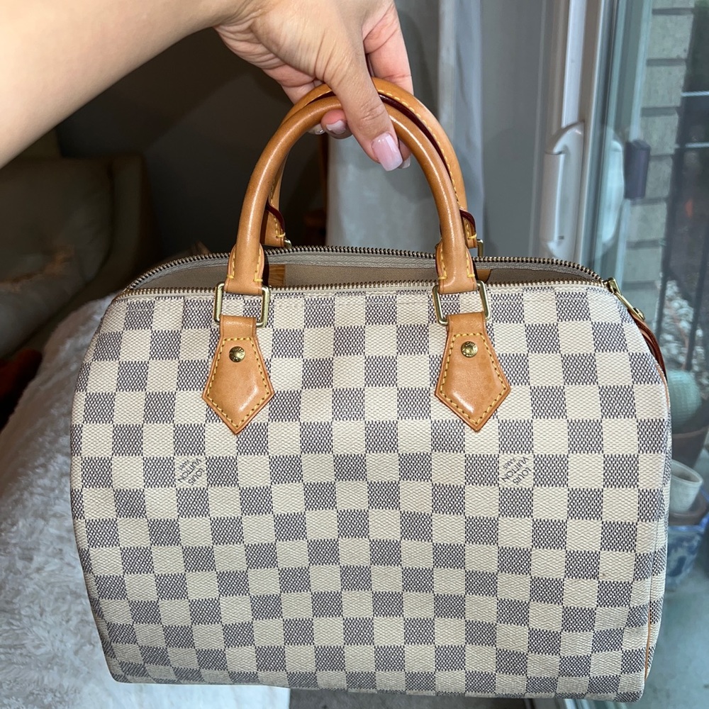 AMAZING CONDITION Authentic Louis Vuitton Speedy 30